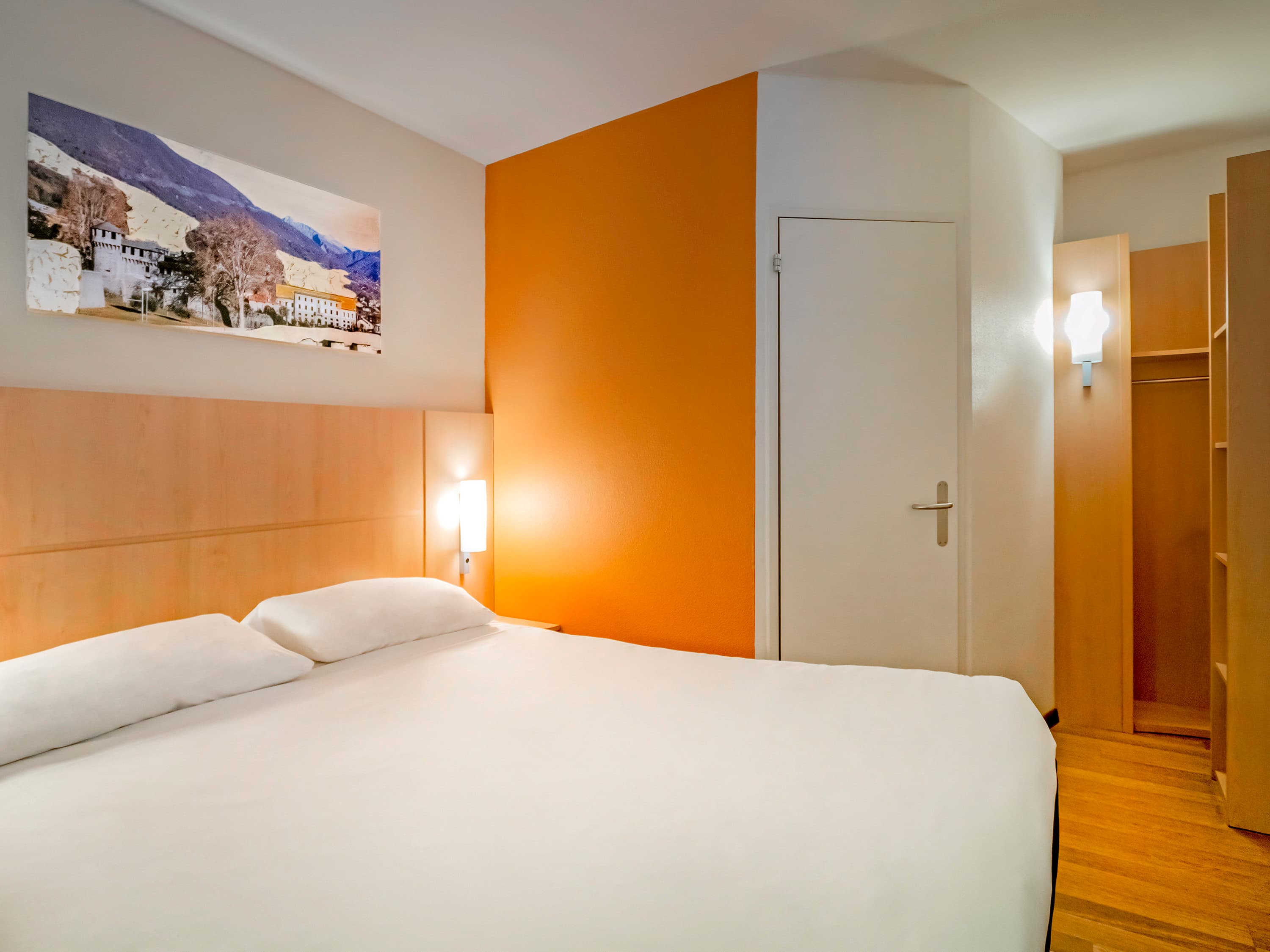 ibis Locarno