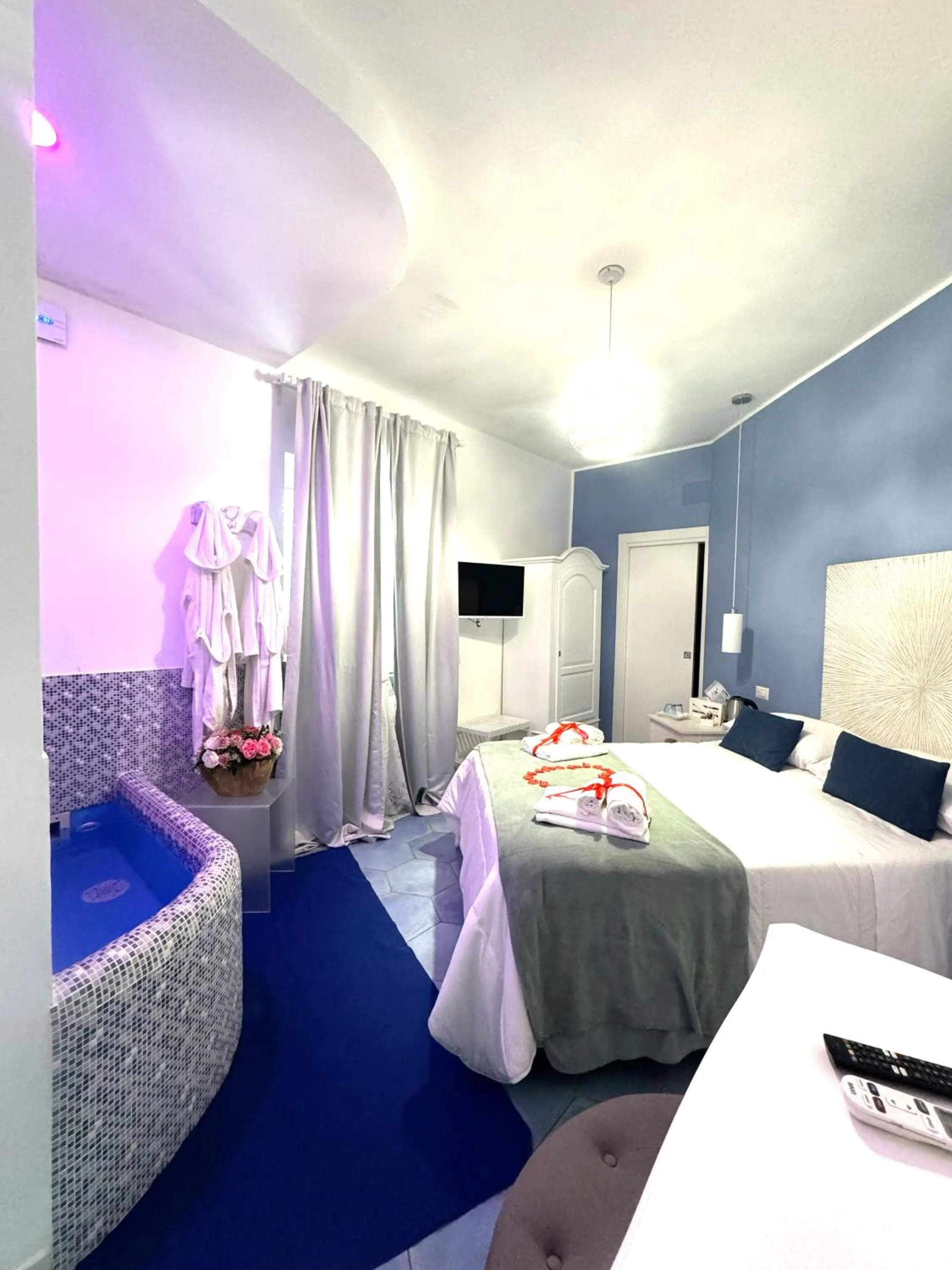 Pharus Miseni Suites and rooms