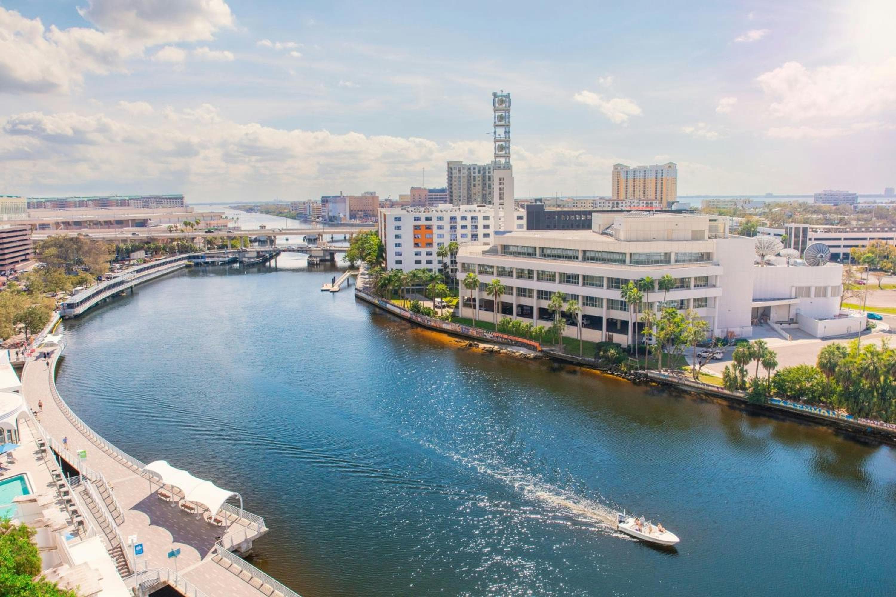 Aloft Tampa Downtown