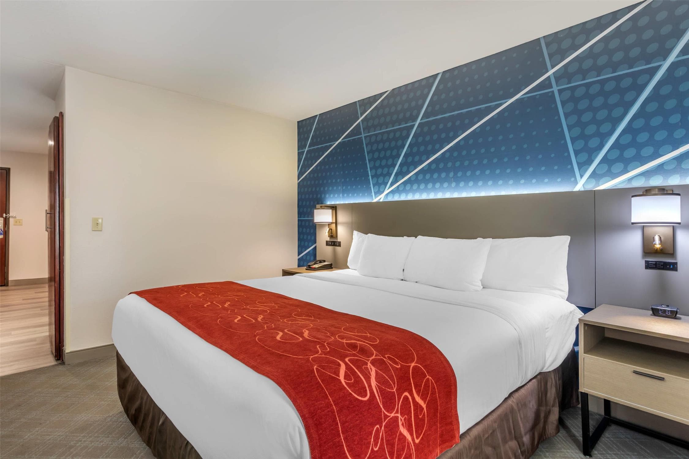 Comfort Suites Downtown Sacramento