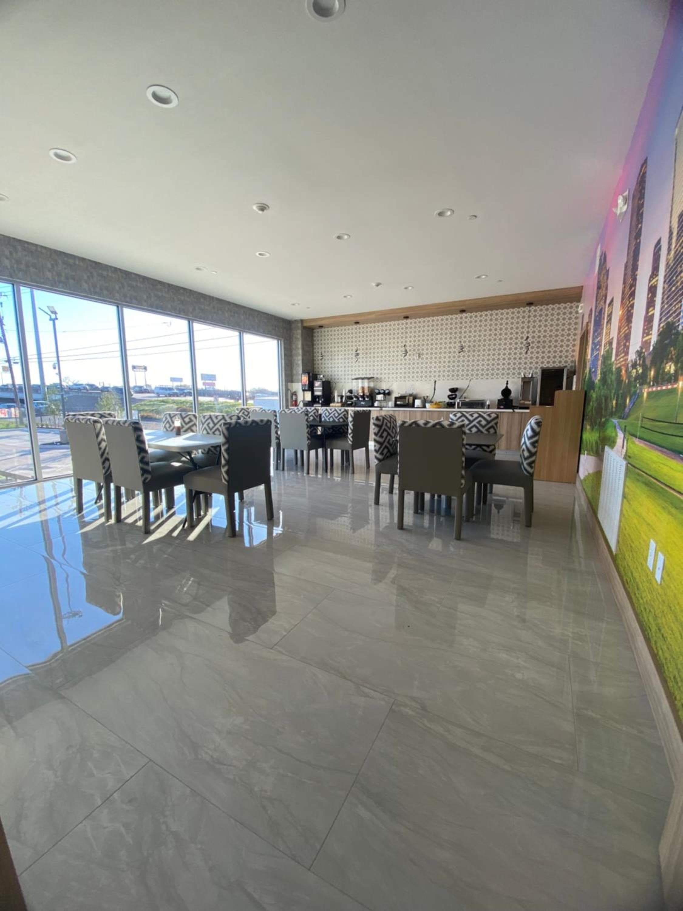 LiV Inn & Suites Houston