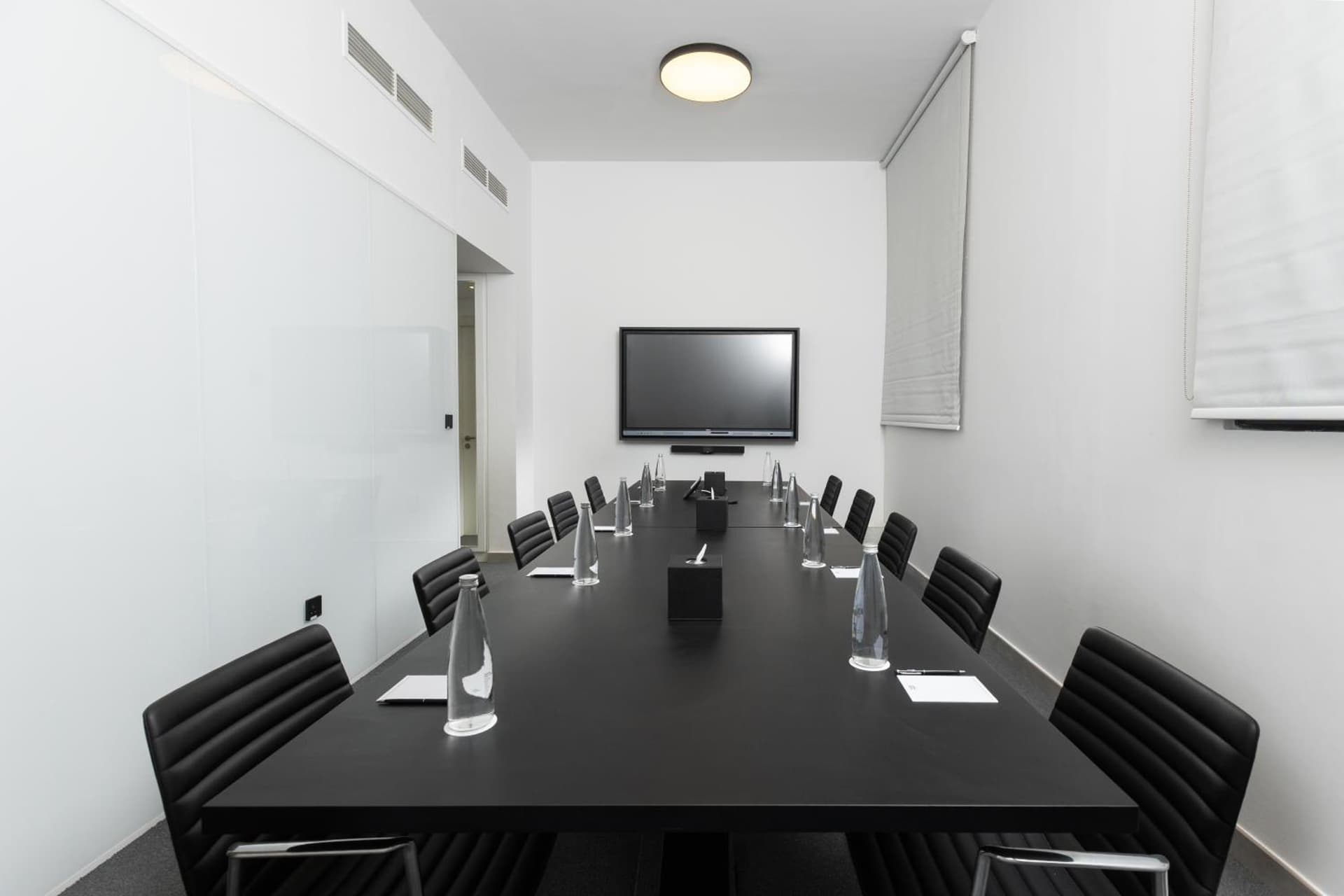 Nest Hotel, Aljada