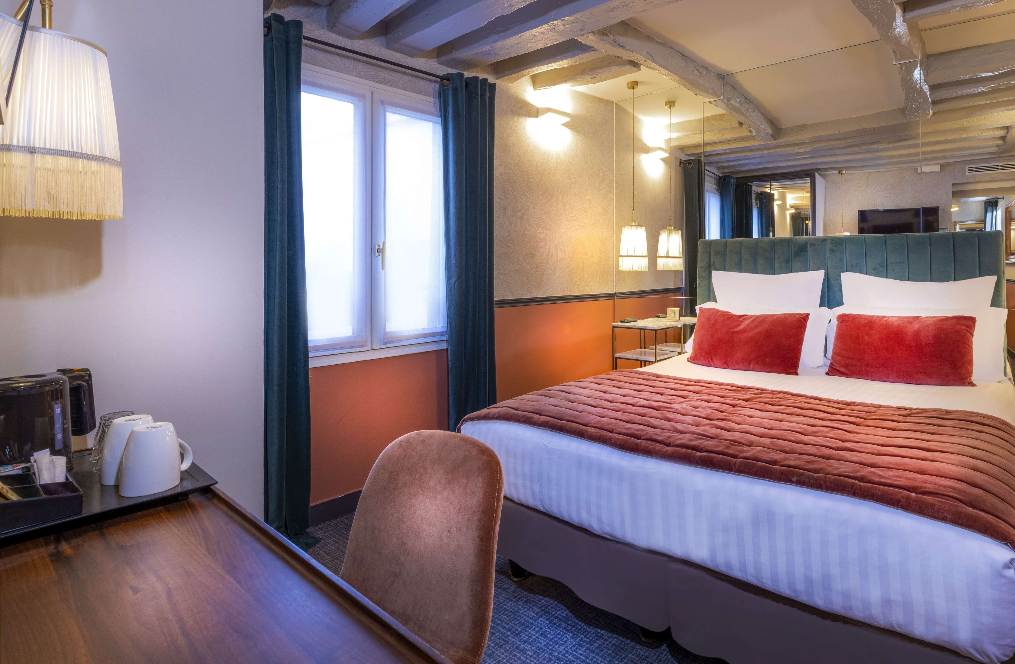 Dauphine Saint Germain