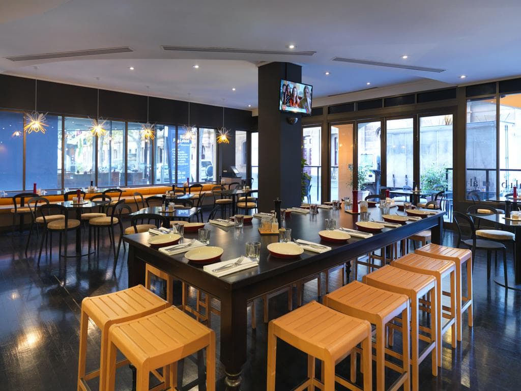 Mantra on Little Bourke