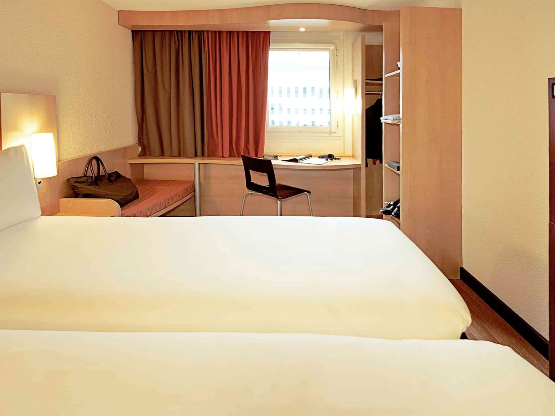 ibis albert pays de somme