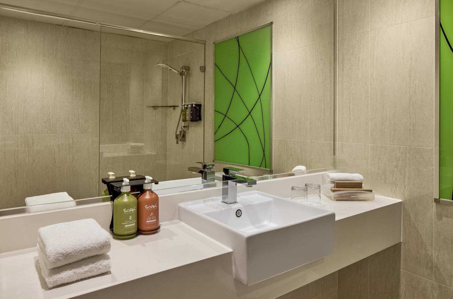 Holiday Inn Warwick Farm, an IHG Hotel