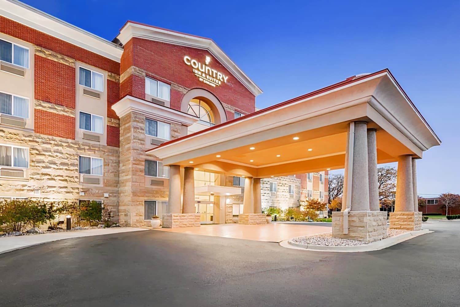 Country Inn & Suites by Radisson, Dearborn