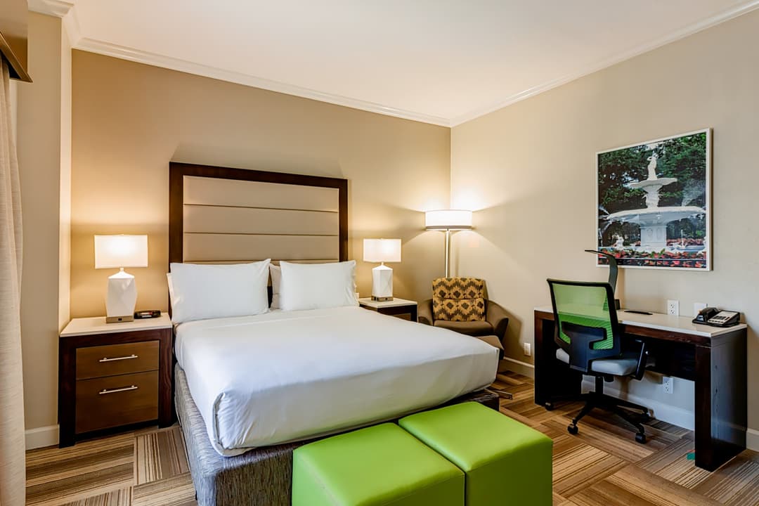 Holiday Inn Express Savannah Historic District