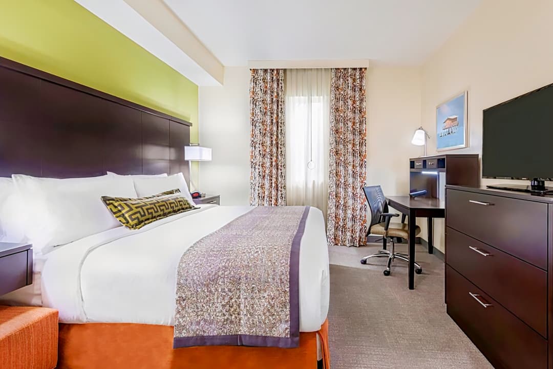 Staybridge Suites - Miami International Airport