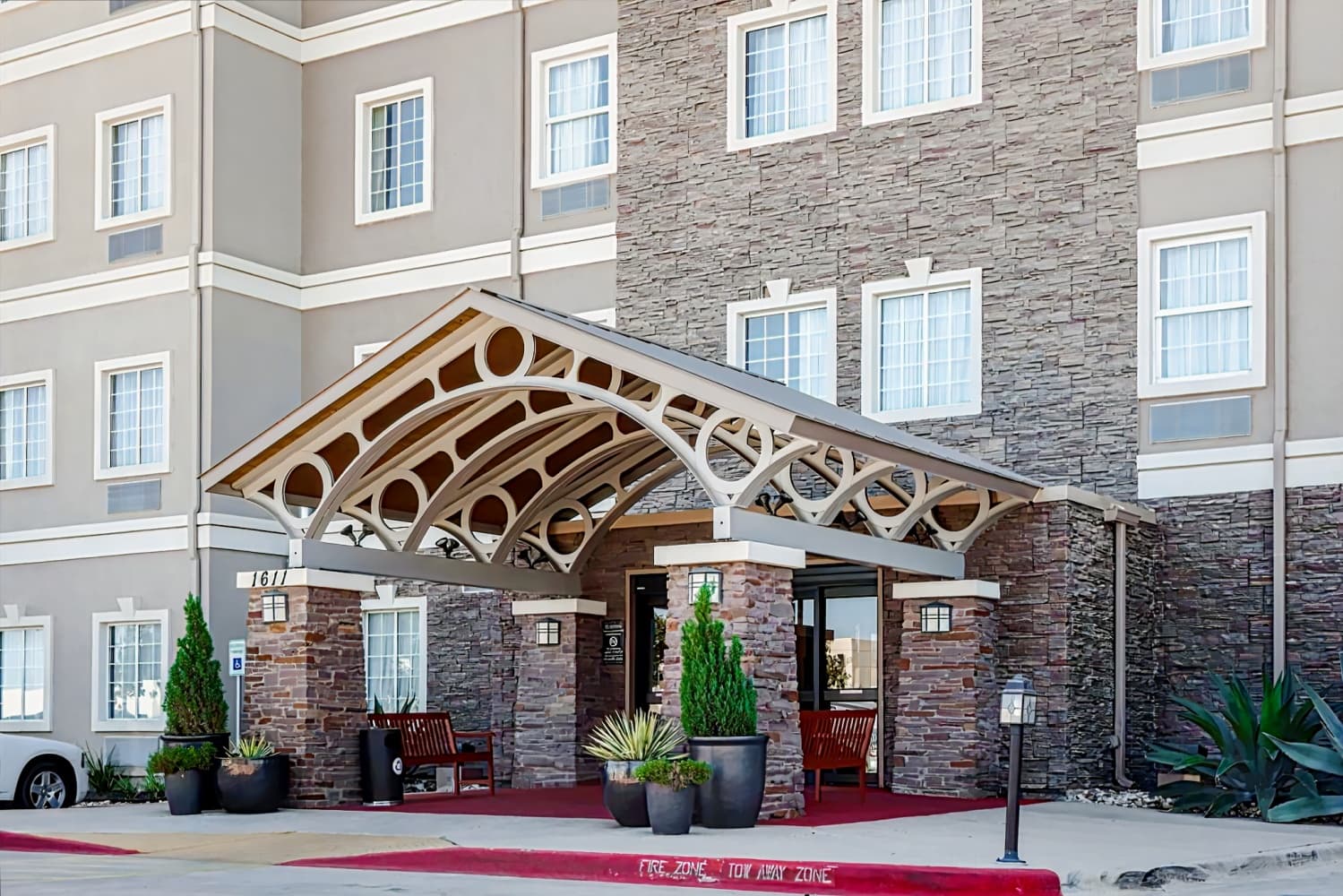 Staybridge Suites Austin Airport