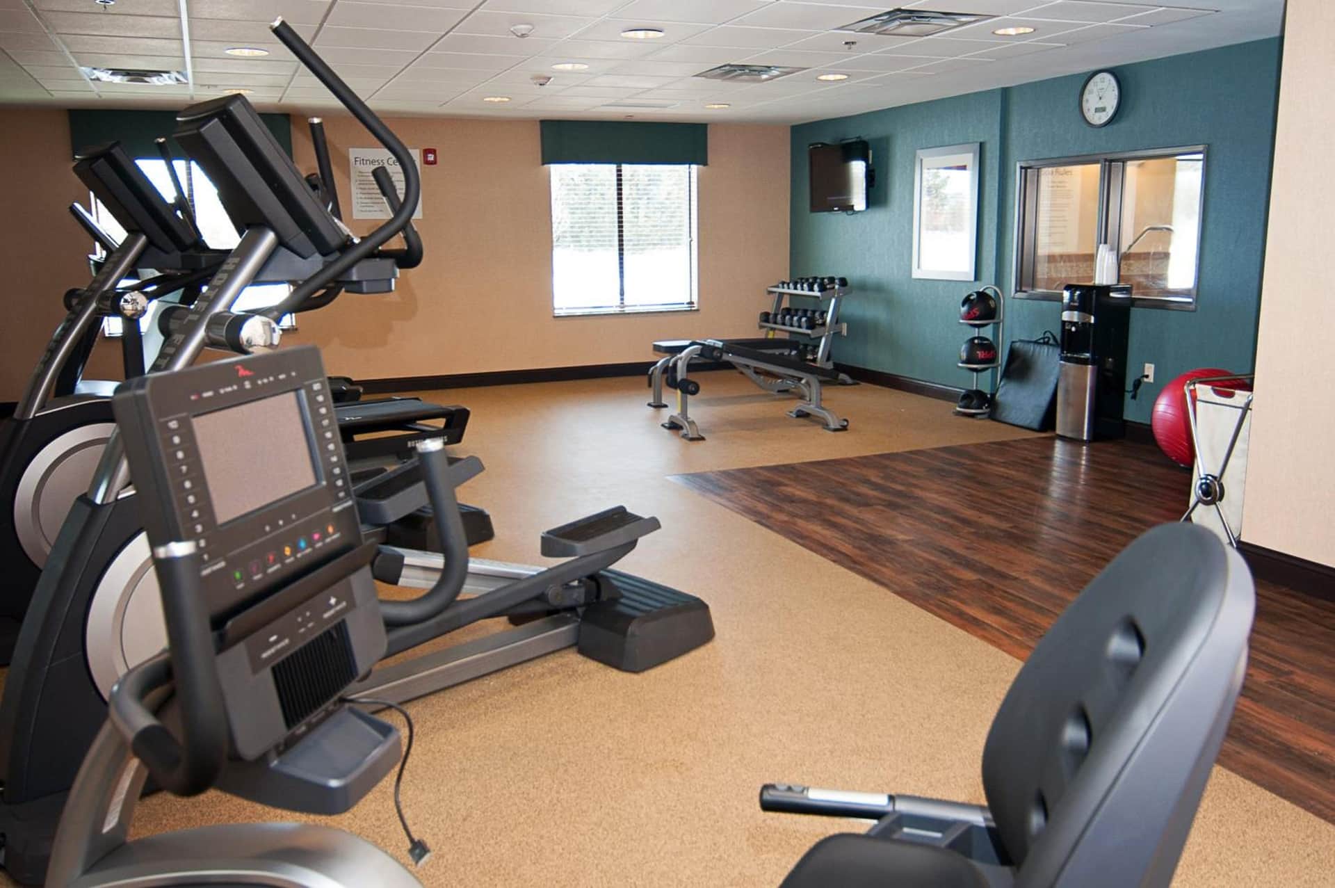 Holiday Inn Express Hotel & Suites Wichita Northeast, an IHG Hotel
