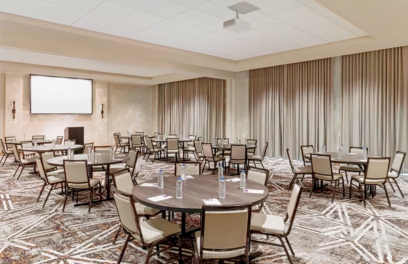 Hyatt Place Sandestin at Grand Blvd