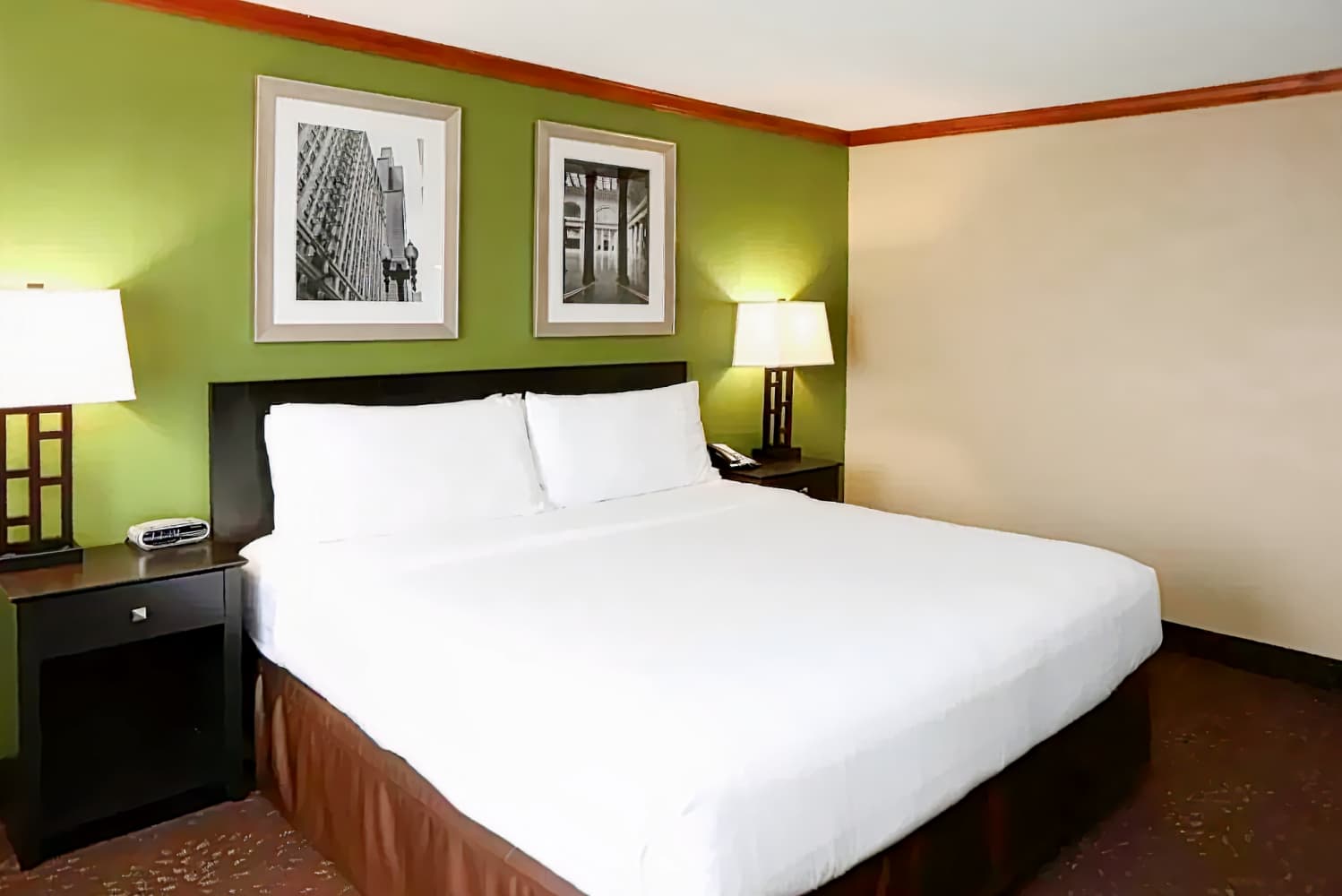 Holiday Inn Chicago Oakbrook