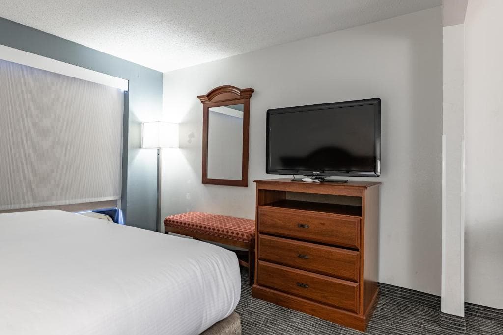 Wingate by Wyndham Vienna Parkersburg