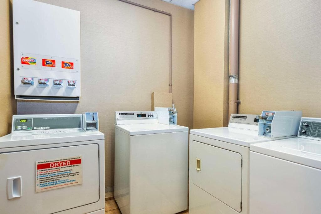 Grand Park Hotel & Suites Downtown Vancouver