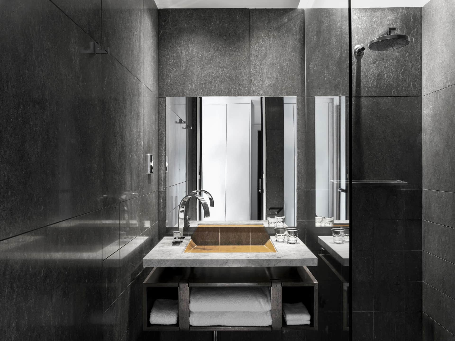 Peppers Gallery Hotel Canberra