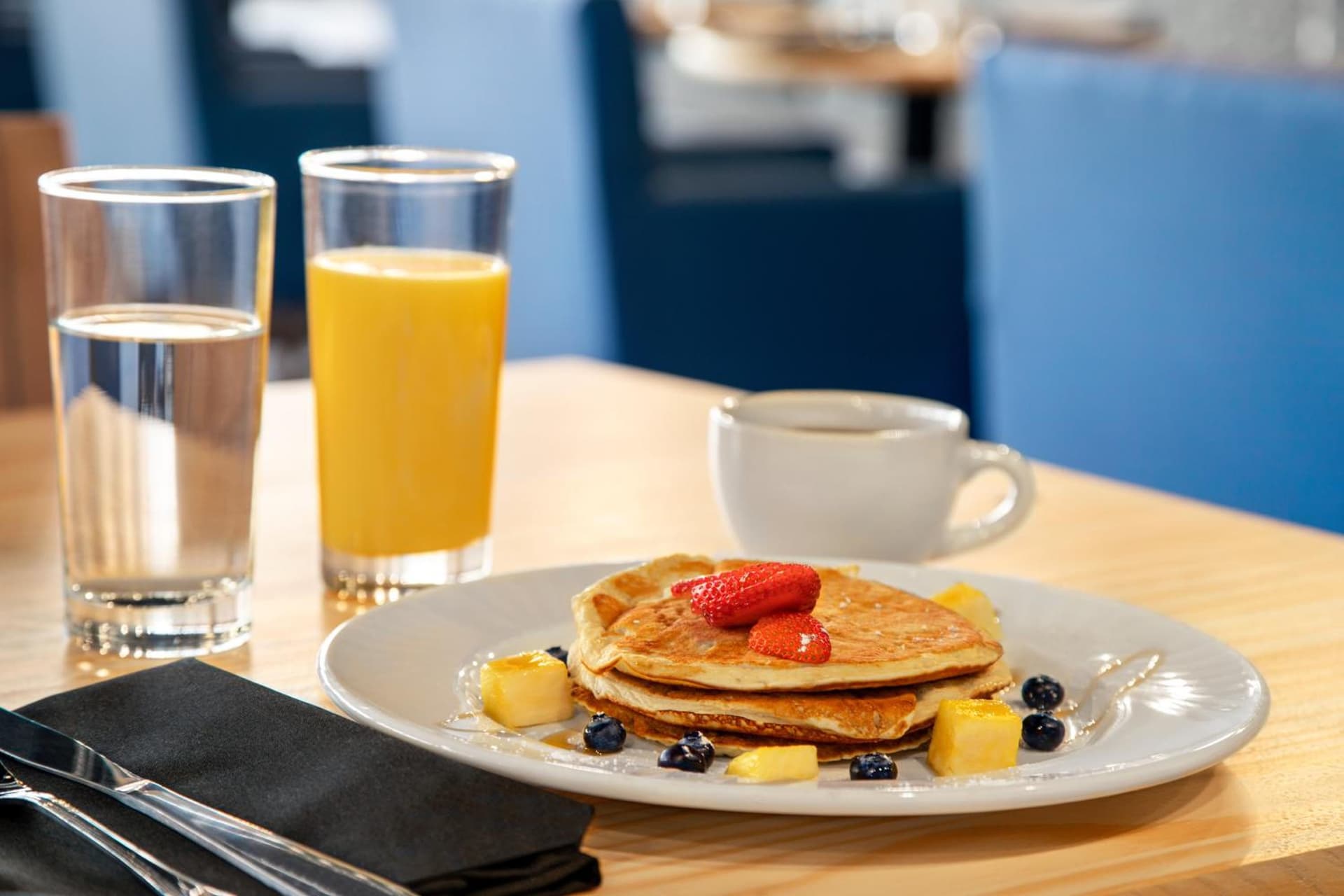 Holiday Inn Philadelphia Arpt-Stadium Area by IHG