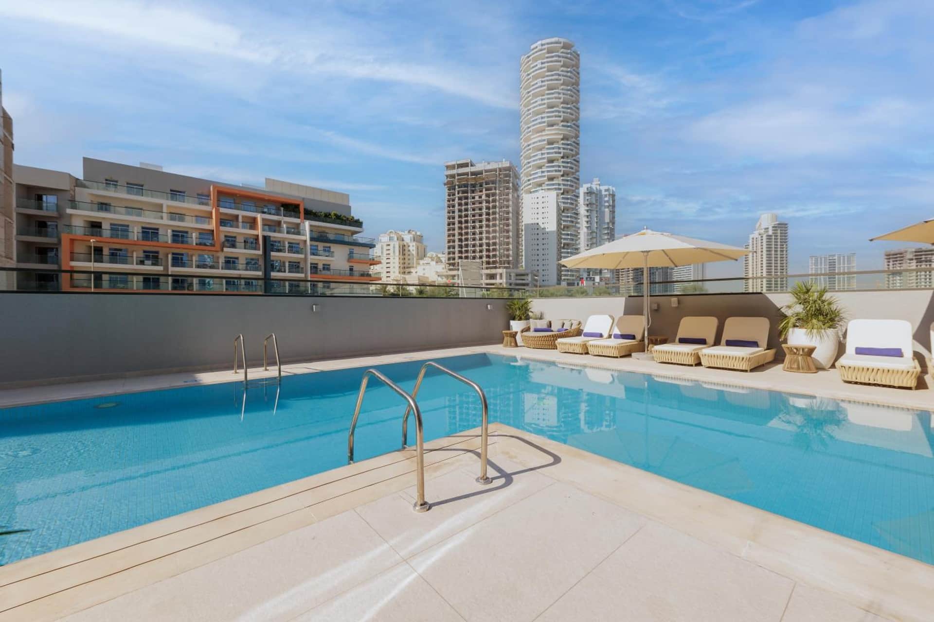 Holiday Inn Dubai Village Circle