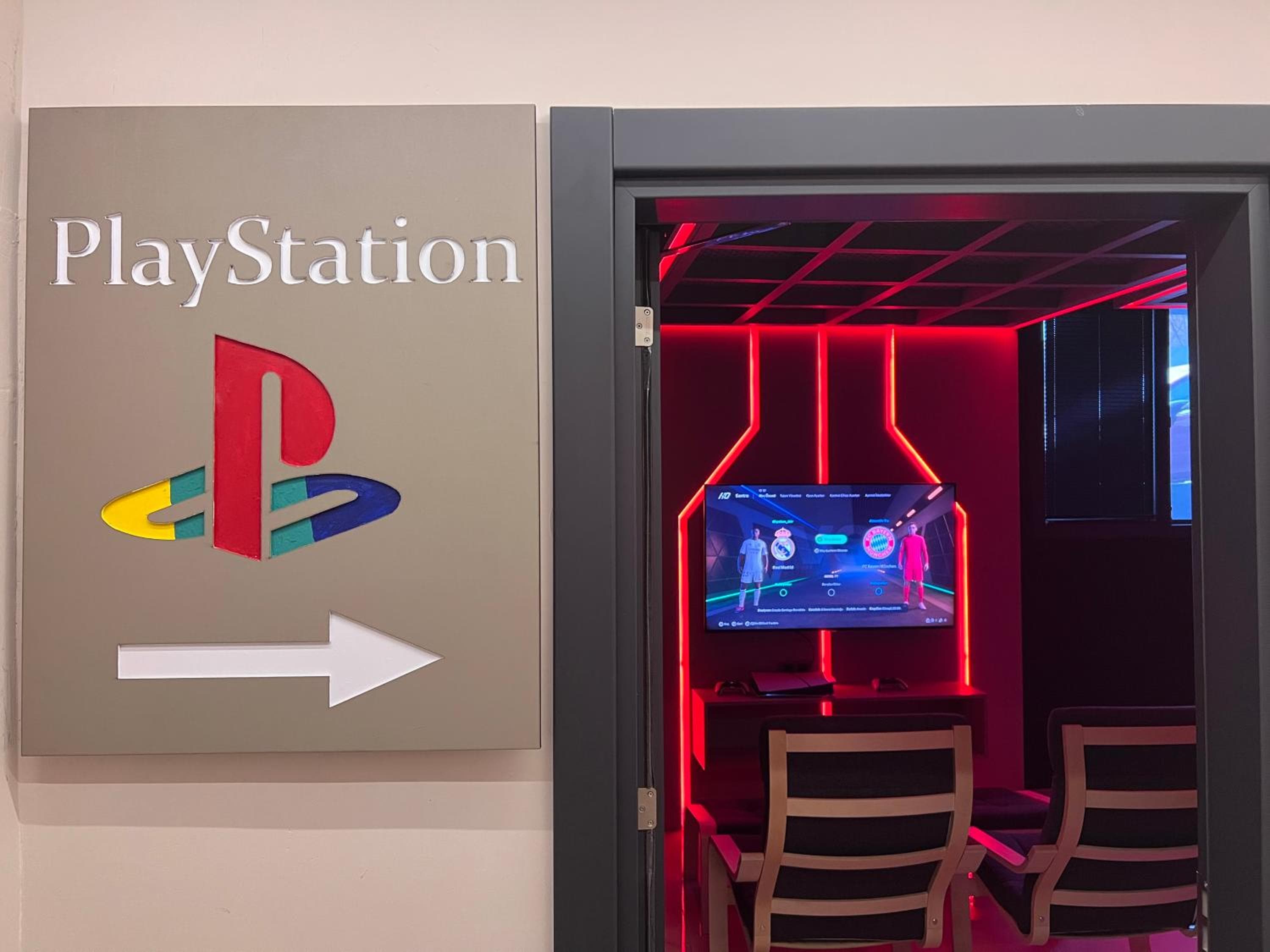 Elysian Airport Hotel