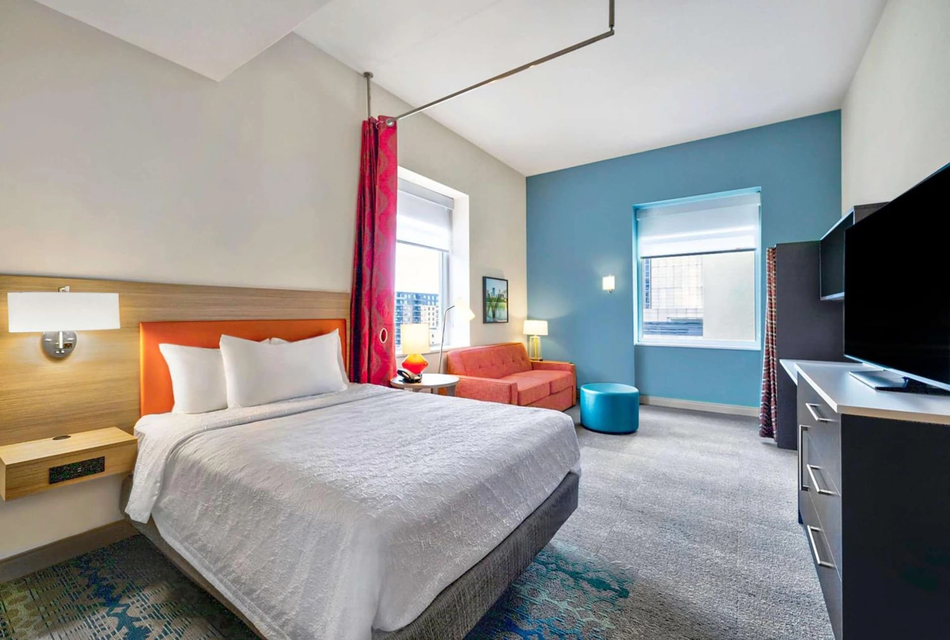 Home2 Suites by Hilton Minneapolis Downtown