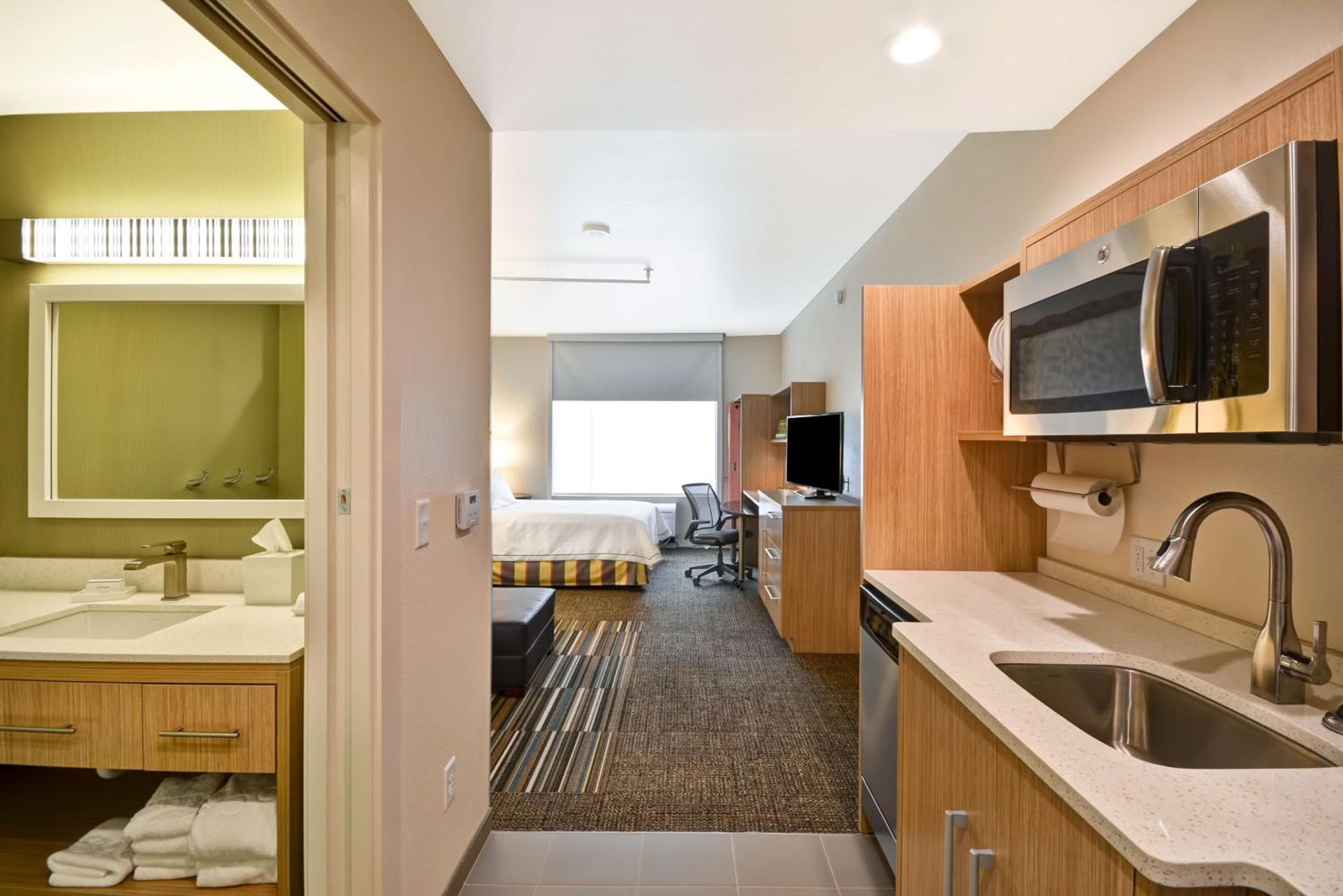 Home2 Suites by Hilton Dallas Downtown at Baylor Scott & White