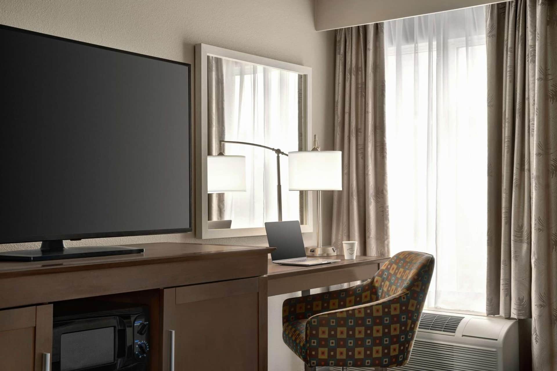Hampton Inn New Orleans-St. Charles Ave./Garden District