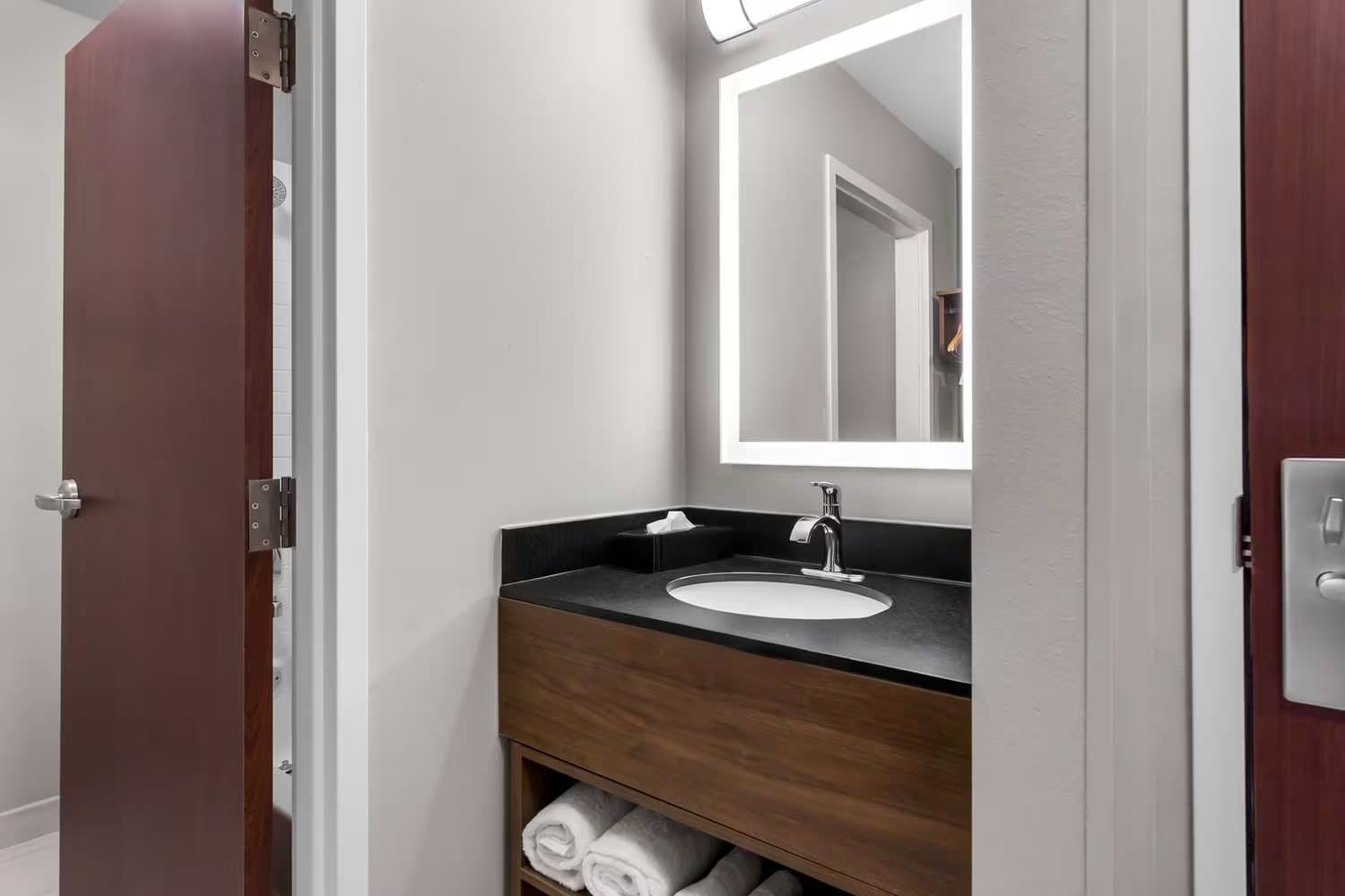 Best Western Plus Fenton