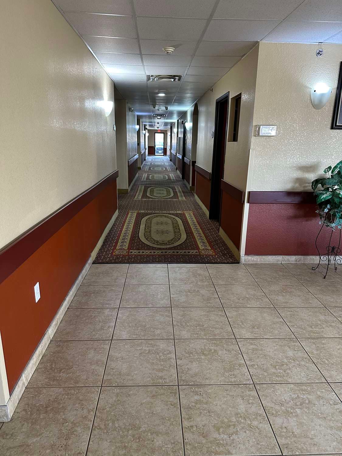 Red Lion Inn & Suites IAH Airport East