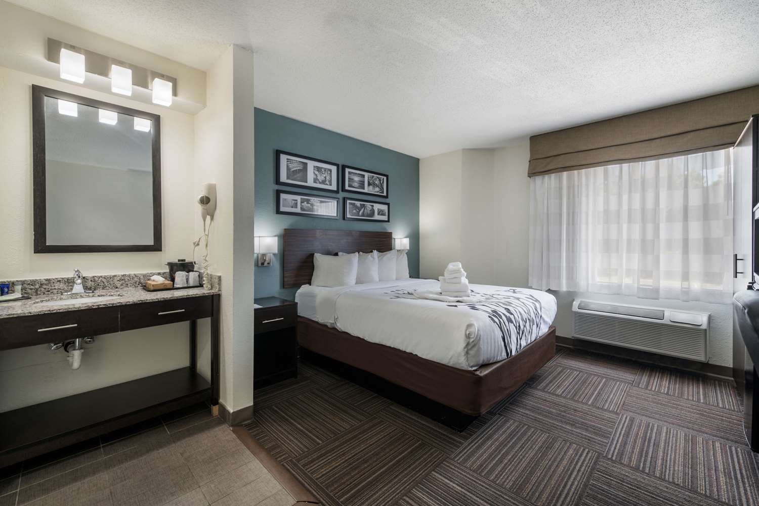 Sleep Inn & Suites Chesapeake – Portsmouth