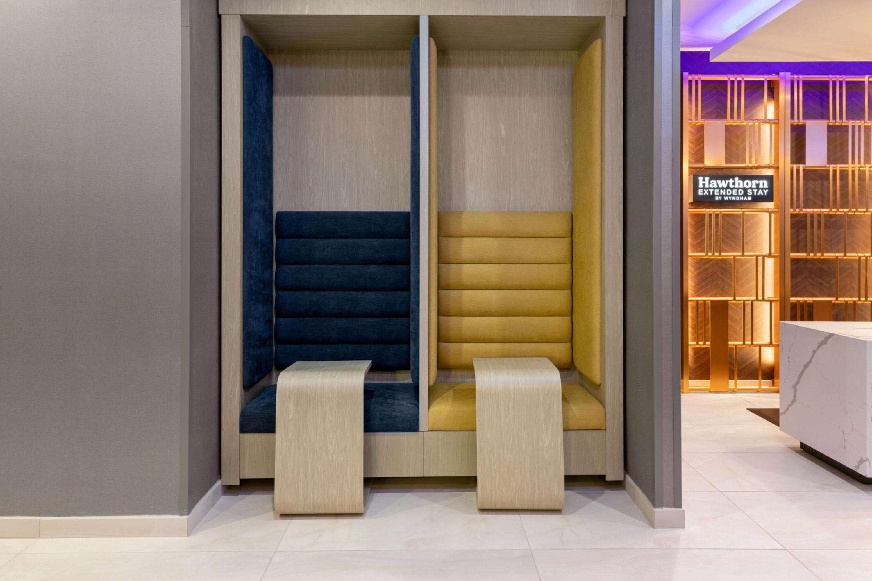 La Quinta Inn & Suites by Wyndham DeSoto