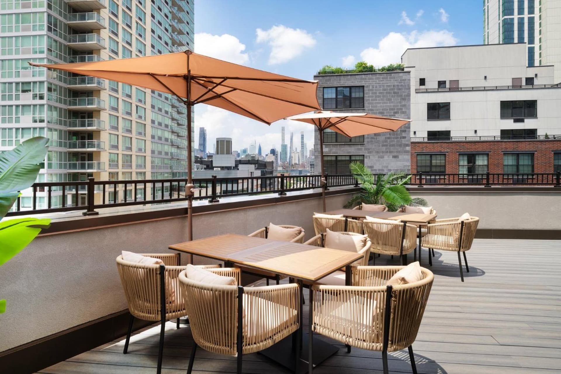 EVEN Hotel Long Island City - New York by IHG