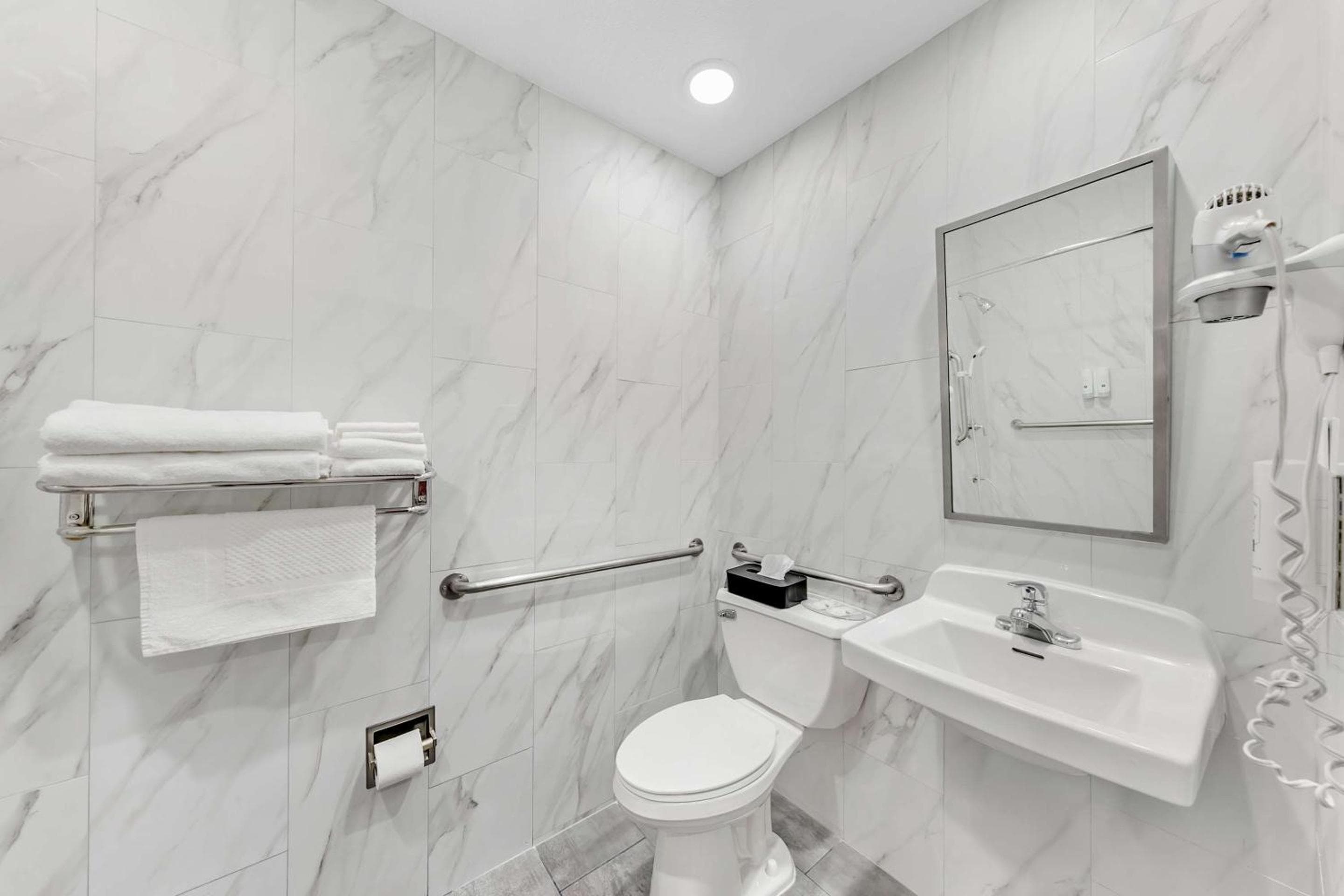 Quality Inn & Suites Sacramento Downtown Area