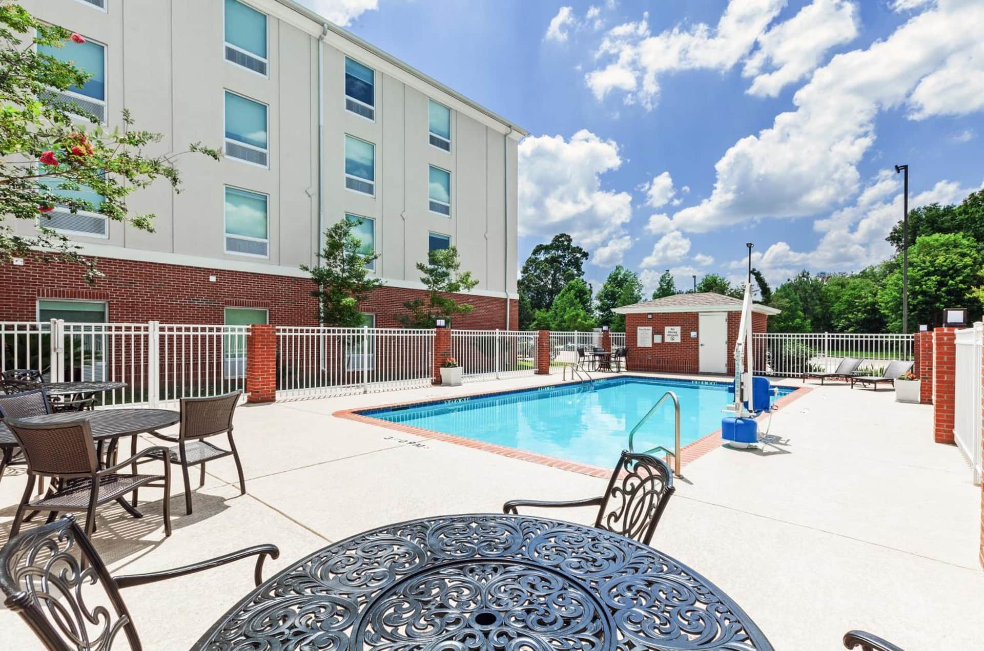 Holiday Inn Express & Suites Baton Rouge East by IHG