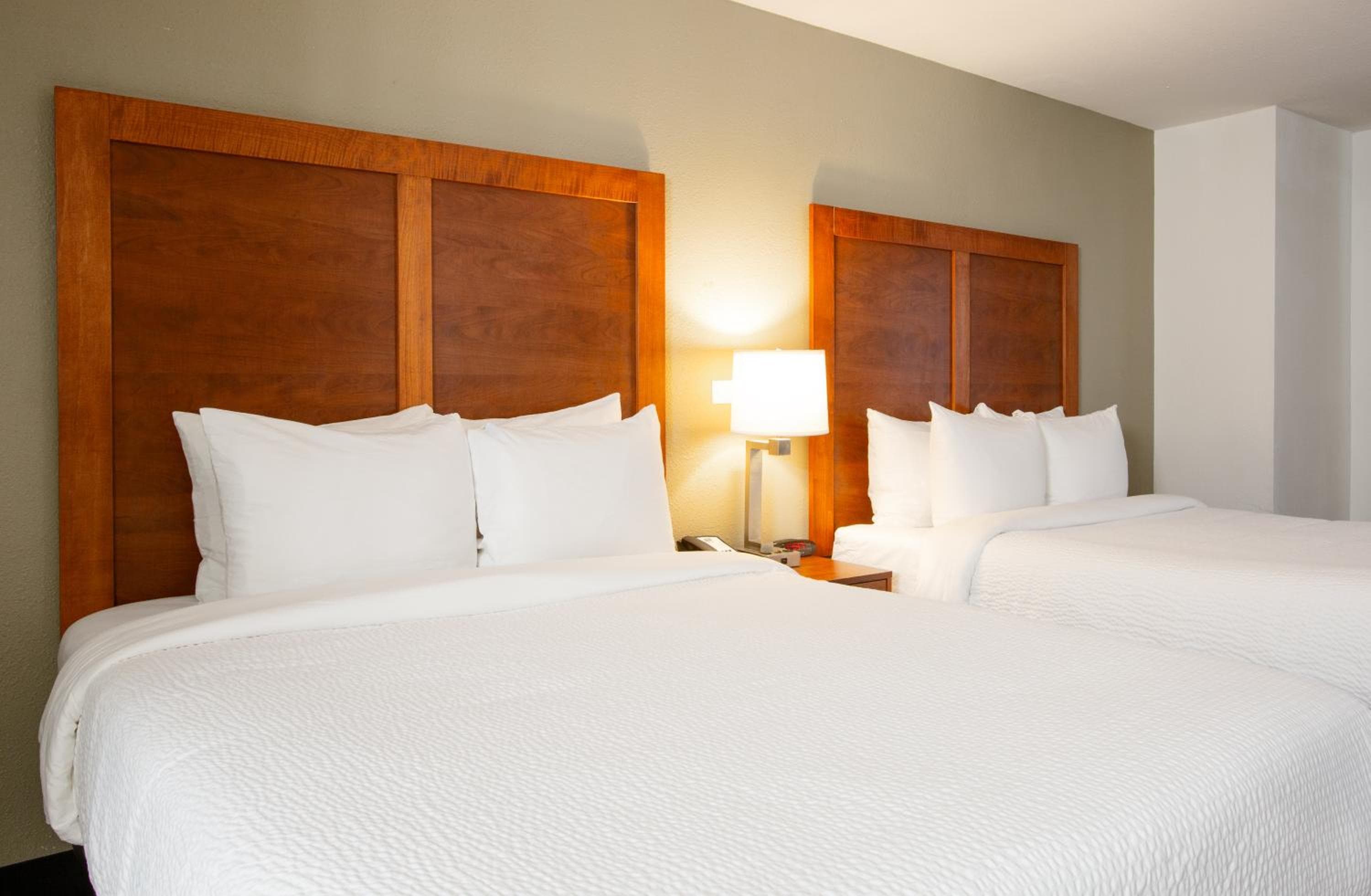 The Hotel Serene Glendale Peoria, Surestay Collection by Best Western