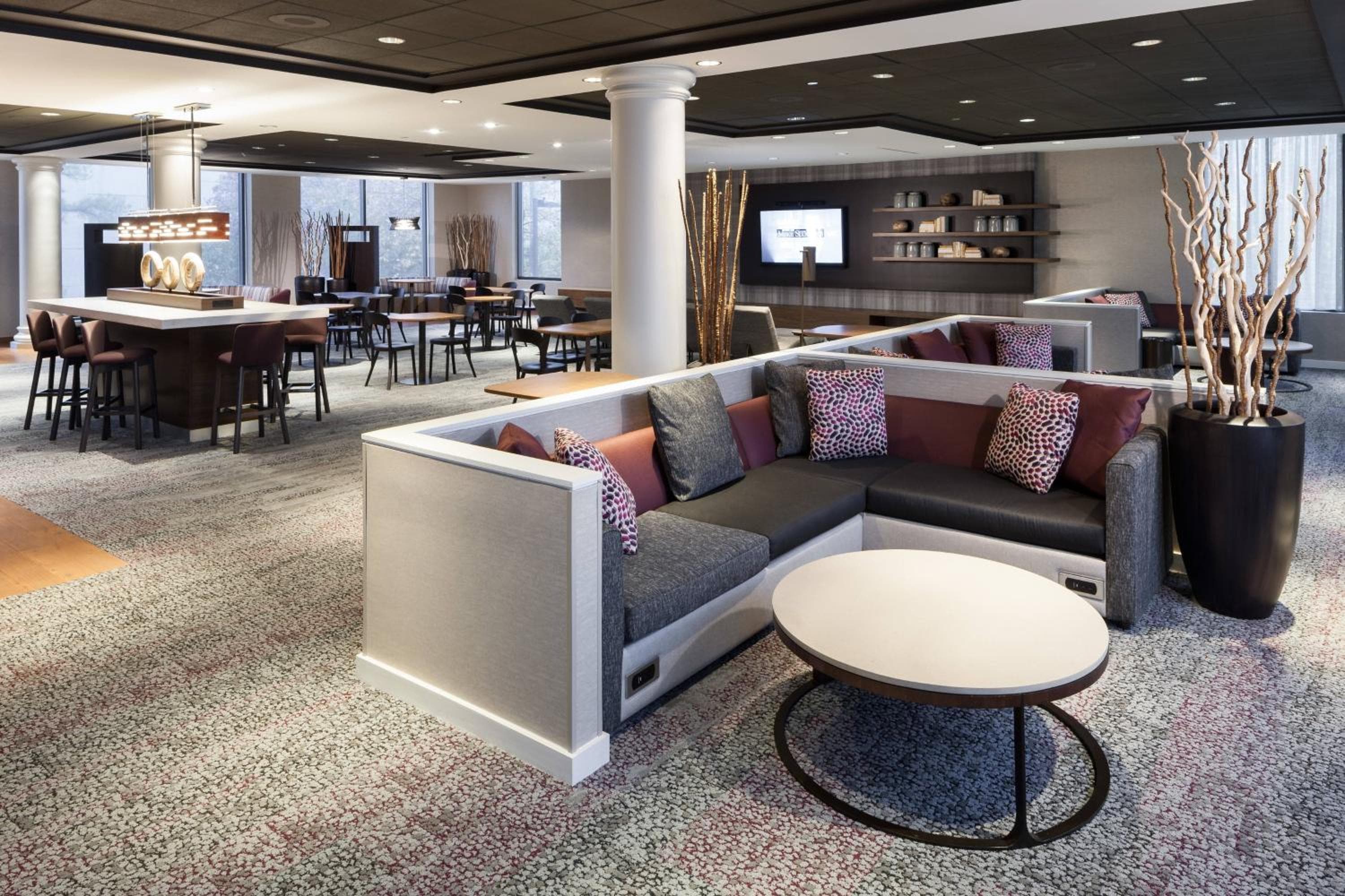 Courtyard by Marriott Alexandria Old Town/Southwest