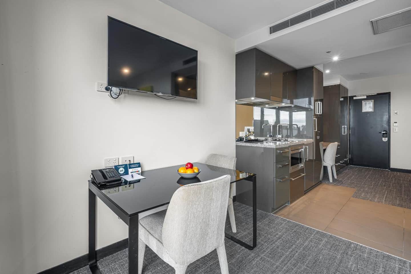 MainStay Suites Hawthorn