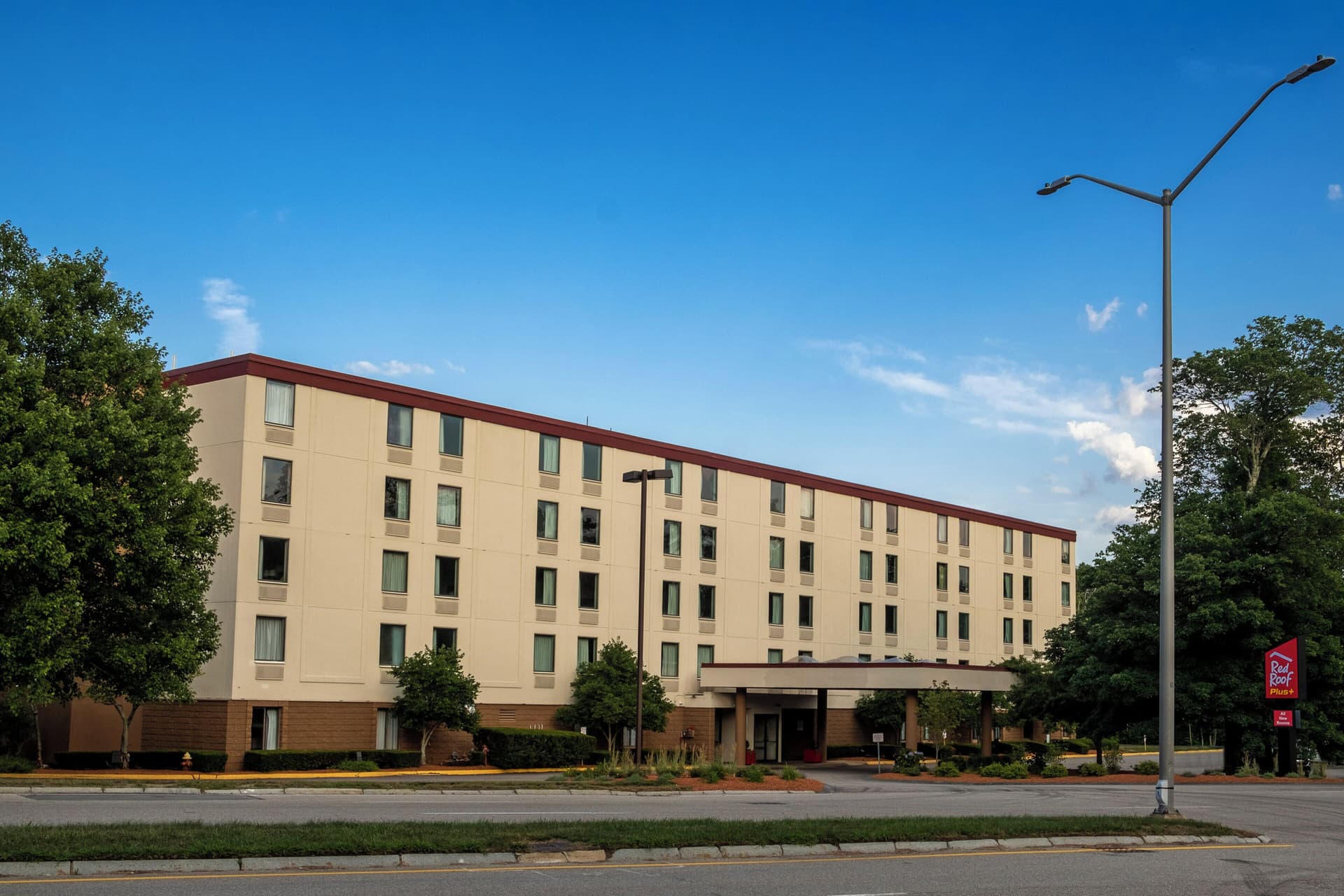 Red Roof Inn PLUS Boston - Mansfield - Foxboro