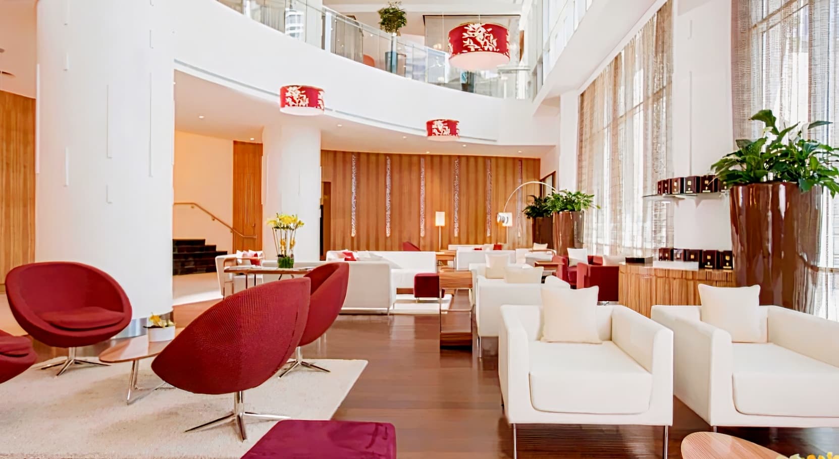 Pullman Dubai Jumeirah Lakes Towers - Hotel & Residence