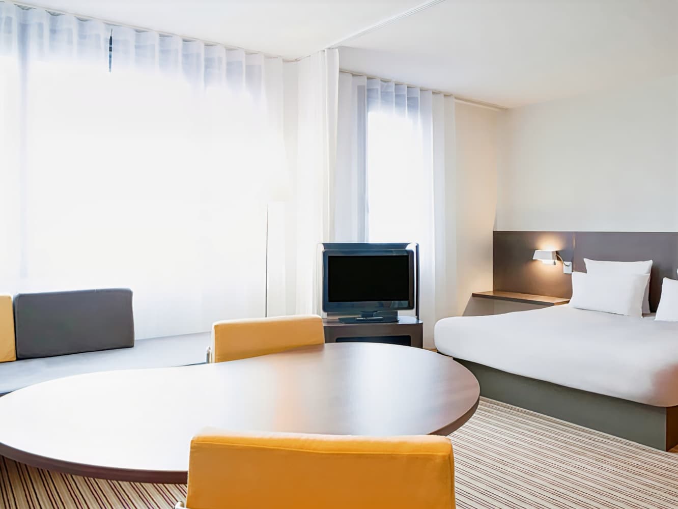 Novotel Suites Paris Nord 18ème