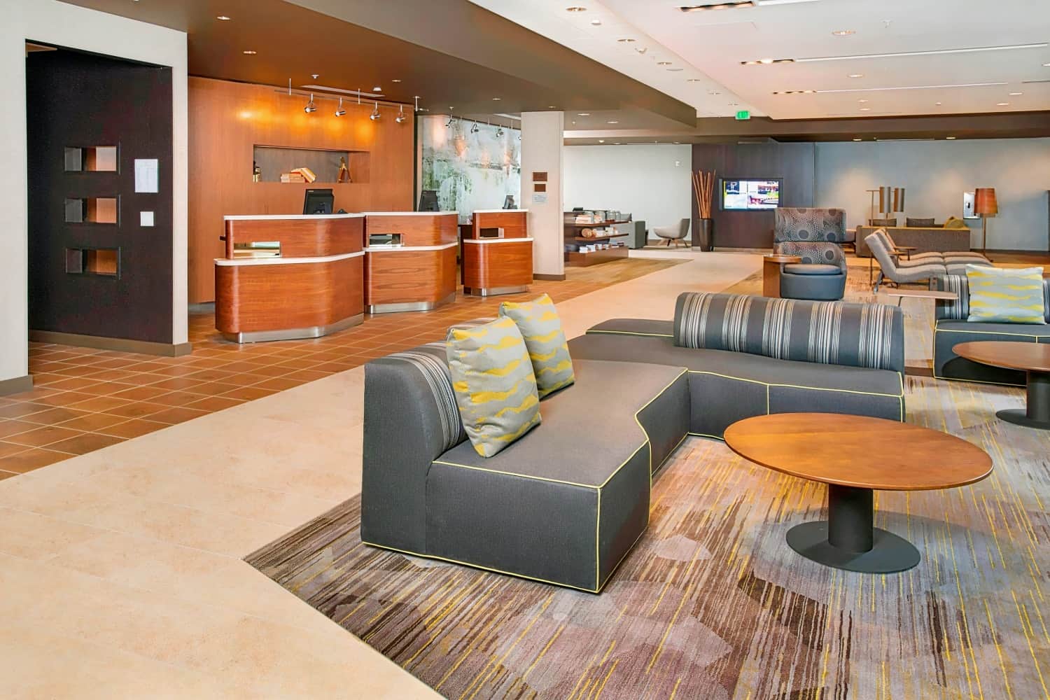 Courtyard by Marriott Redwood City